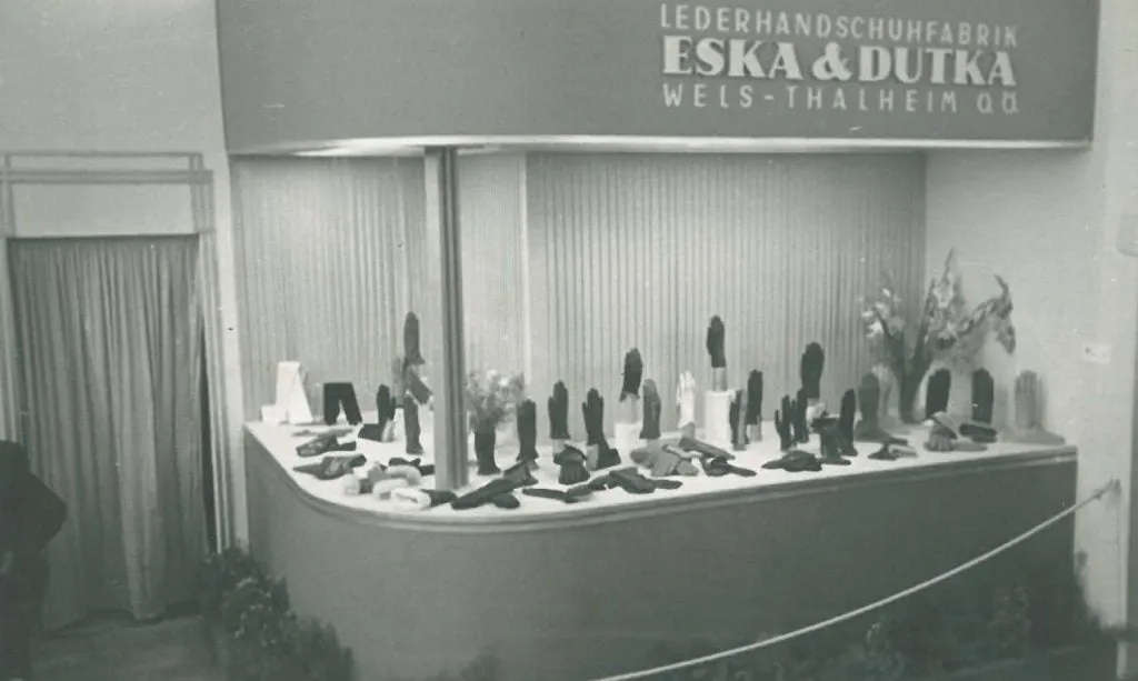 ESKA, 1952